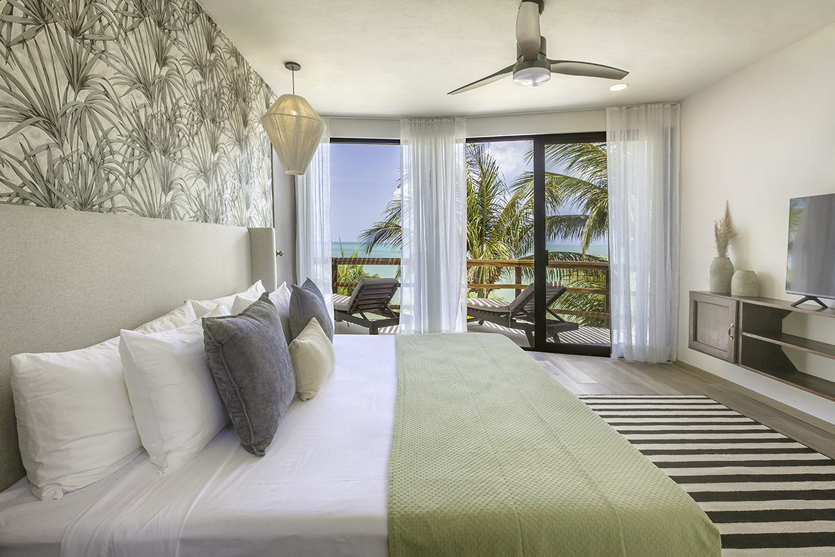 Panoramic Oceanfront Suite - Hotel La Palapa Holbox